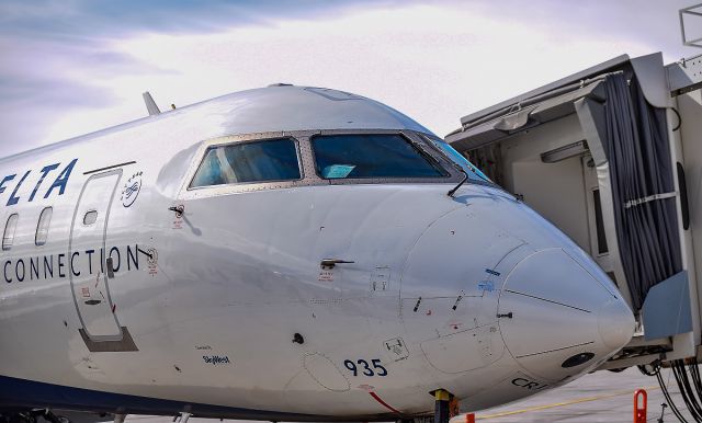 Canadair Regional Jet CRJ-200 (N935SW)