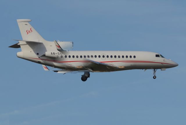 Dassault Falcon 7X (A6-SMS)