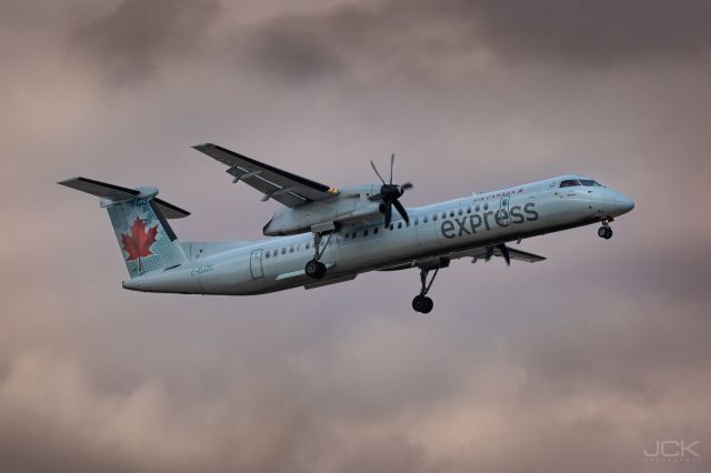 de Havilland Dash 8-400 (C-GJZC)