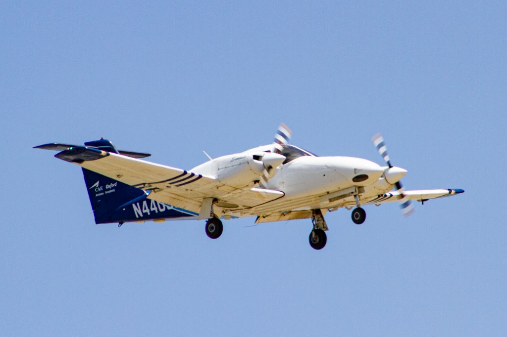 Piper PA-44 Seminole (N4405E)