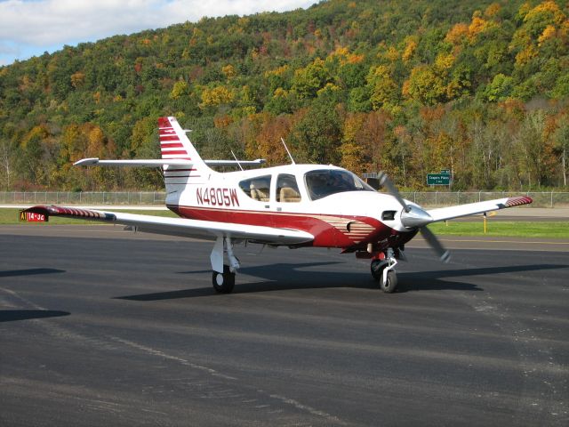 Rockwell Commander 114 (N4805W) - Getting ready to go.