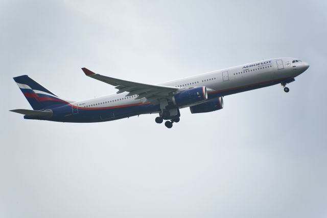 Airbus A330-300 (VQ-BPI)