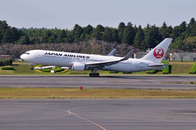 BOEING 767-300 (JA621J)