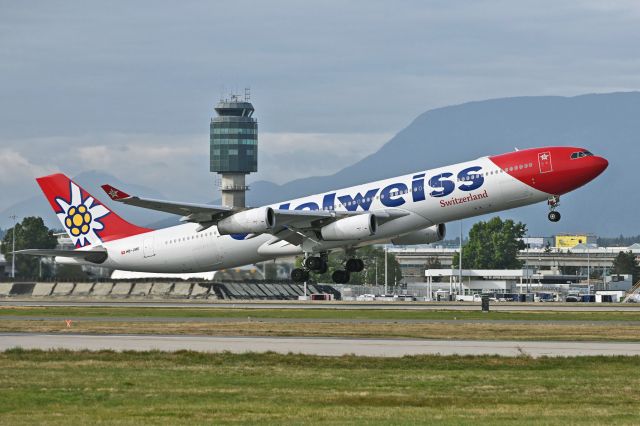 Airbus A340-300 (HB-JME)