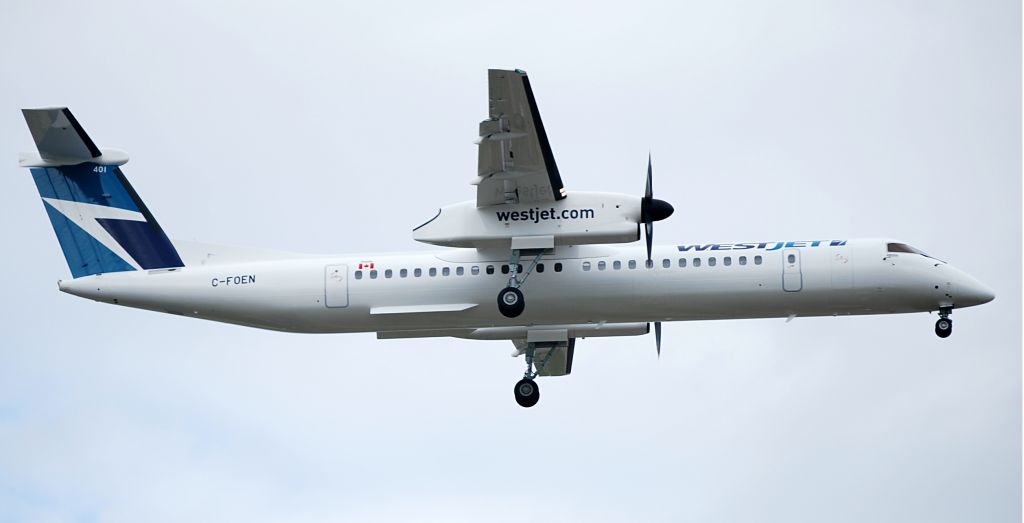 de Havilland Dash 8-400 (C-FOEN) - WJE