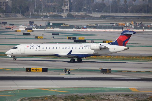 Canadair Regional Jet CRJ-700 (N631SK)