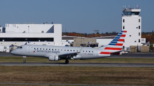 Embraer 170/175 (N129HQ)