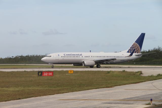 Boeing 737-700 (N37293)