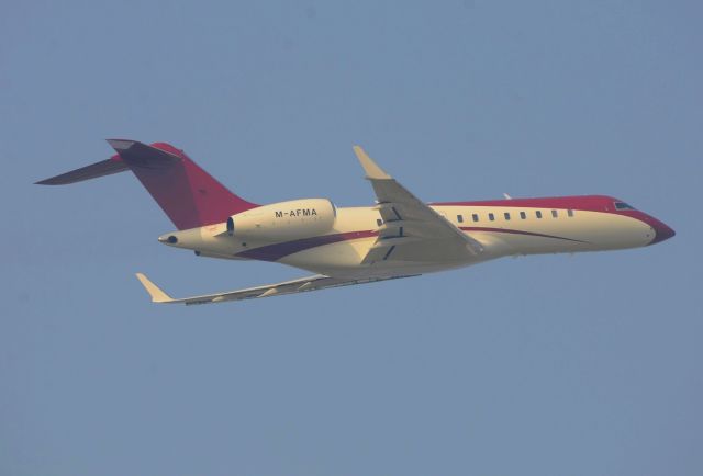 Bombardier Global Express (M-AFMA)