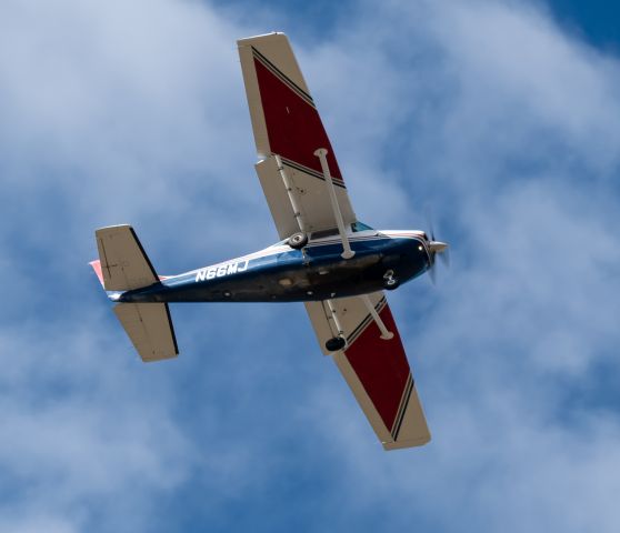 Cessna Skylane (N66MJ)