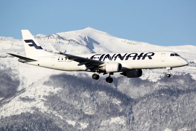 Embraer ERJ-190 (OH-LKO)