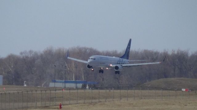 Boeing 737-800 (N3761R) - Delta 1502 arriving with a stiff cross wind from Tampa at 2:47 P.M.   Taken March 12, 2015.