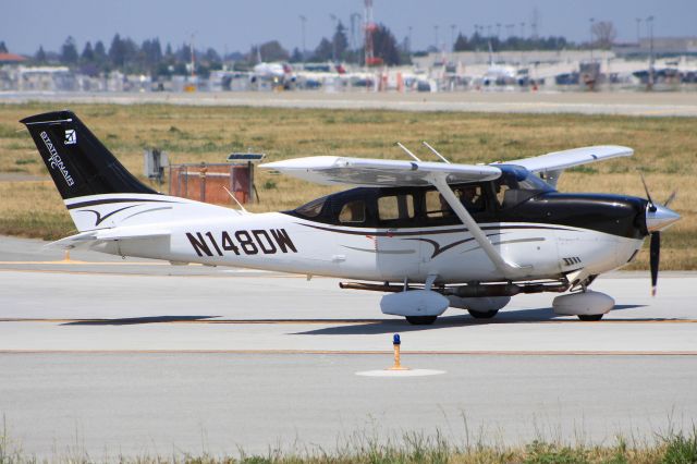 Cessna 206 Stationair (N148DW)