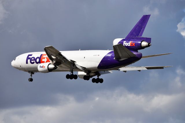 McDonnell Douglas DC-10 (N318FE) - DC-10-30F/MD-10-30F on short final for 23-L on 10-01-20