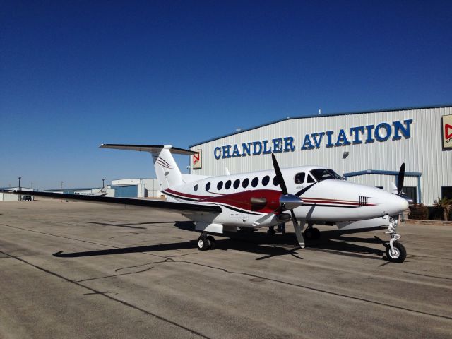 Beechcraft Super King Air 300 (N409LV)