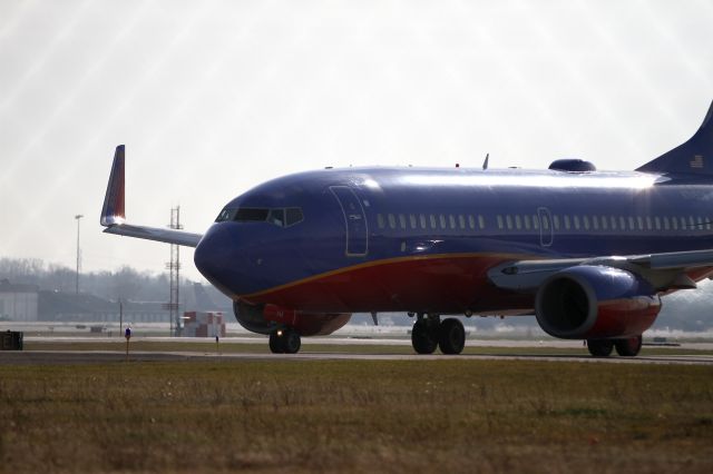 Boeing 737-700 (N745SW)