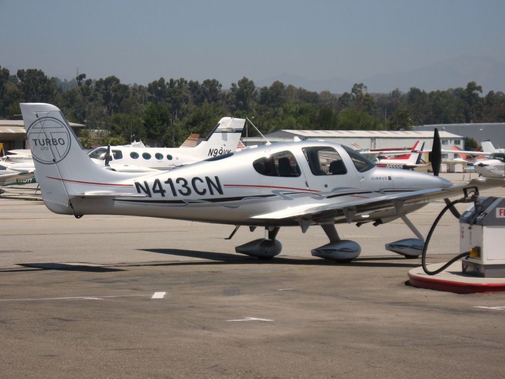 Cirrus SR-22 (N413CN) - PARKED AT FULLERTON