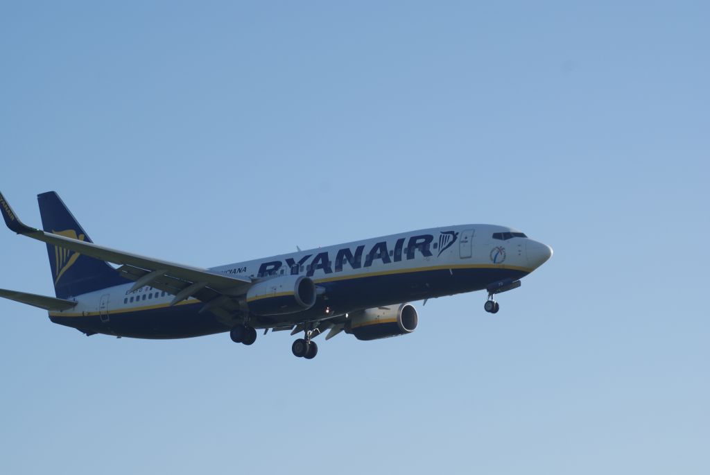 Boeing 737-800 (EI-EFO) - Ryanair B737-8AS cn37539