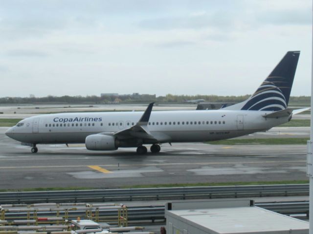 Boeing 737-800 (HP-1821CMP)