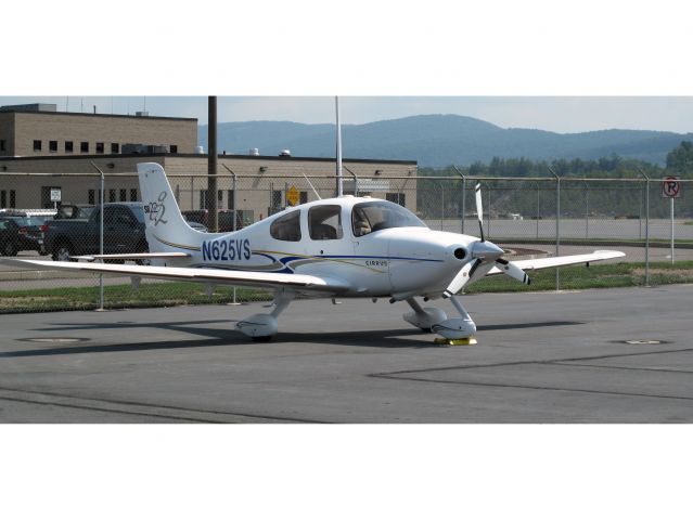 Cirrus SR-22 (N625VS) - A very nice Cirrus.