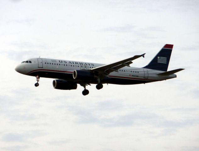 Airbus A320 (N657AW)