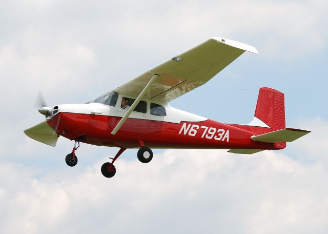 Cessna Skyhawk (N6793A) - Built in 1956