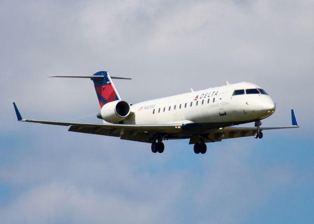 Canadair Regional Jet CRJ-200 (N859AS) - At Shreveport Regional. 2000 Bombardier CRJ-200ER (CL-600-2B19)