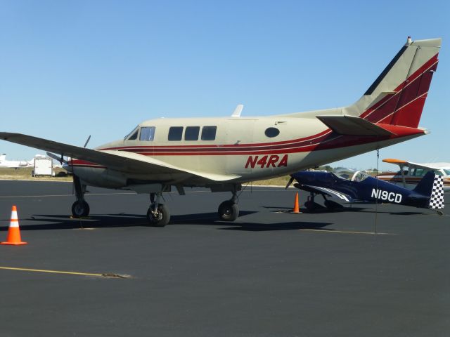 Beechcraft Queen Air (65) (N4RA)