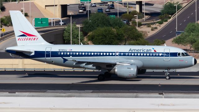 Airbus A319 (N945VJ)