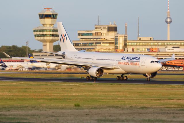 Airbus A330-200 (SU-TCH)