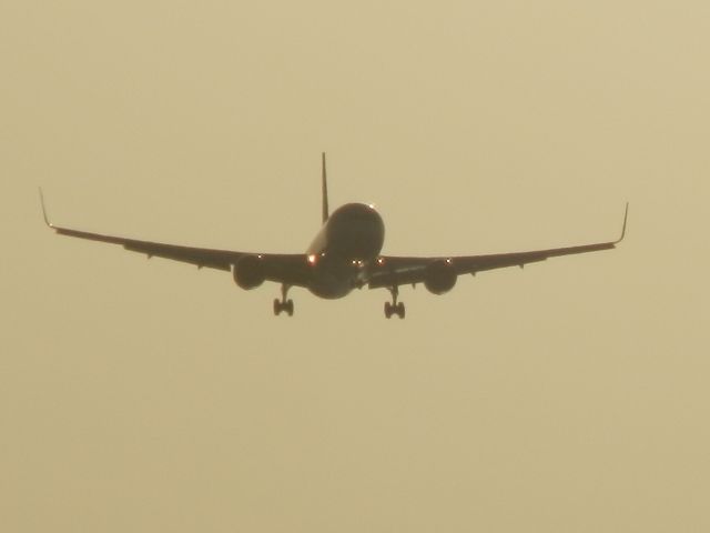 BOEING 767-300 (CC-CXD)