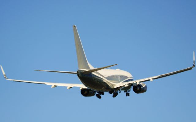 Boeing 737-700 (VP-BBW)