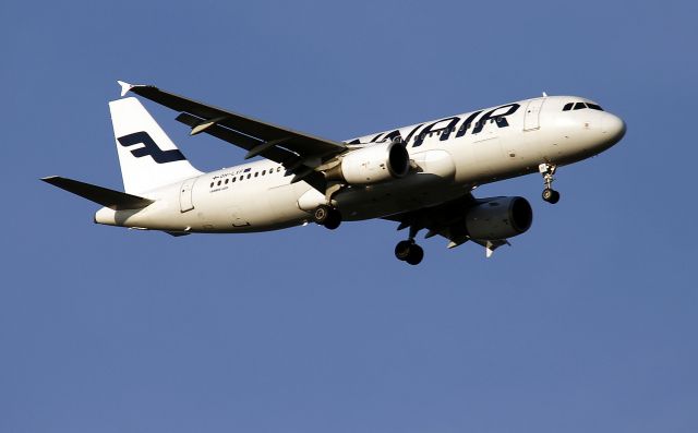 Airbus A320 (OH-LXF)