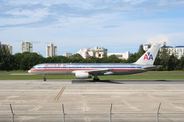 Boeing 757-200 (N675AN) - At Luis Muñoz Marin in San Juan, Puerto Rico several years ago.  AAL 757 taxiing for a runway 8 departure.