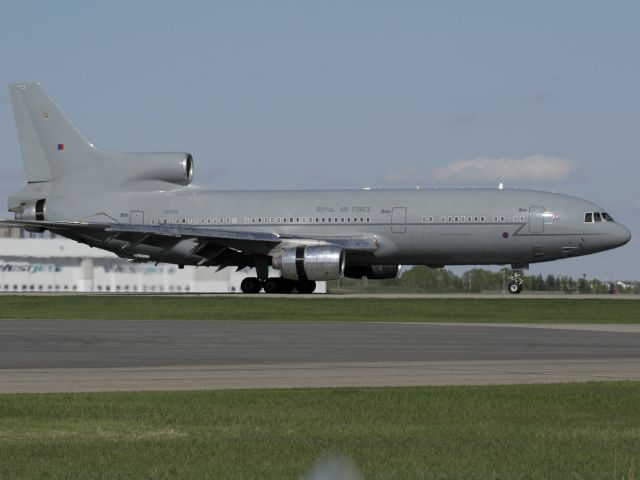 ZD950 — - Royal Air Force L1011 tristar with all 3 reverse thrusters open after landing on Rwy 16