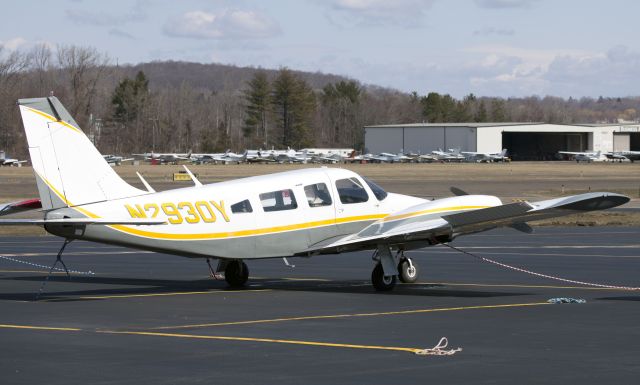 Piper Seneca (N2930Y)