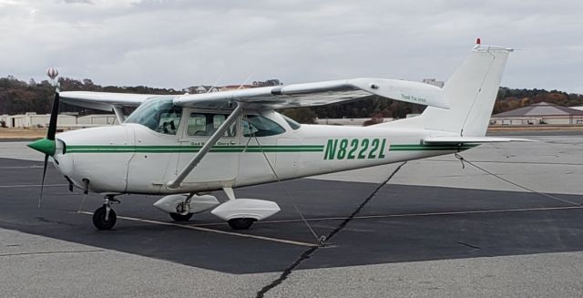 Cessna Skyhawk (N8222L)
