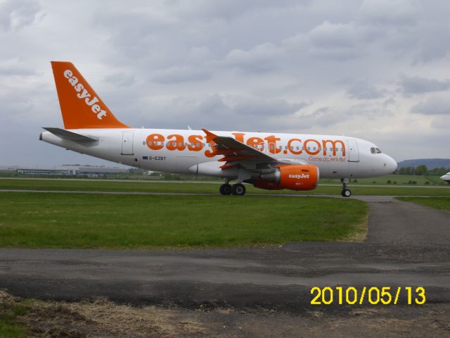 de Havilland Dash 8-400 (G-EZBT)