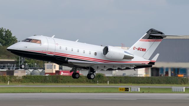 Canadair Challenger (C-GCNR)