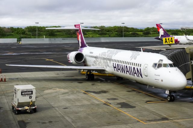 Boeing 717-200 (N488HA)