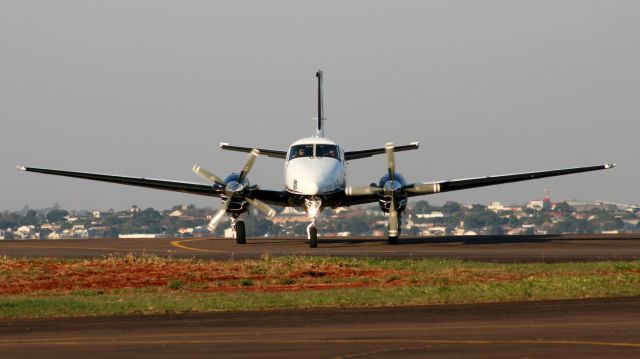 Beechcraft King Air 90 (PT-OTG)