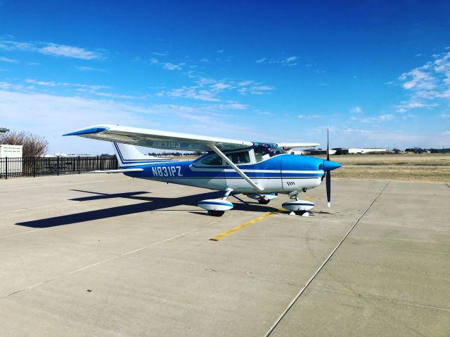 Cessna Skylane (N831PZ)