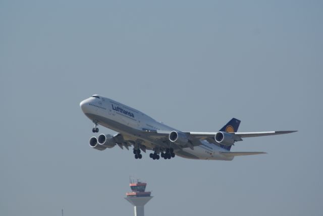 BOEING 747-8 (D-ABYH)