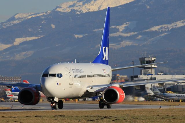 Boeing 737-700 (SE-RJS)