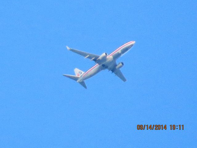 Boeing 737-800 (N907NN) - American Airlines flight 1611 from ORD to Tulsa over Baxter Springs Kansas (78KS) at 26,000 feet.