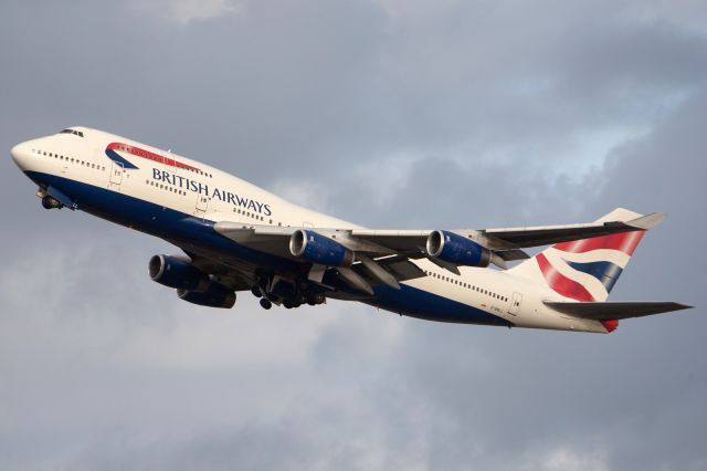 Boeing 747-400 (G-BNLL) - 11 OCT 2010