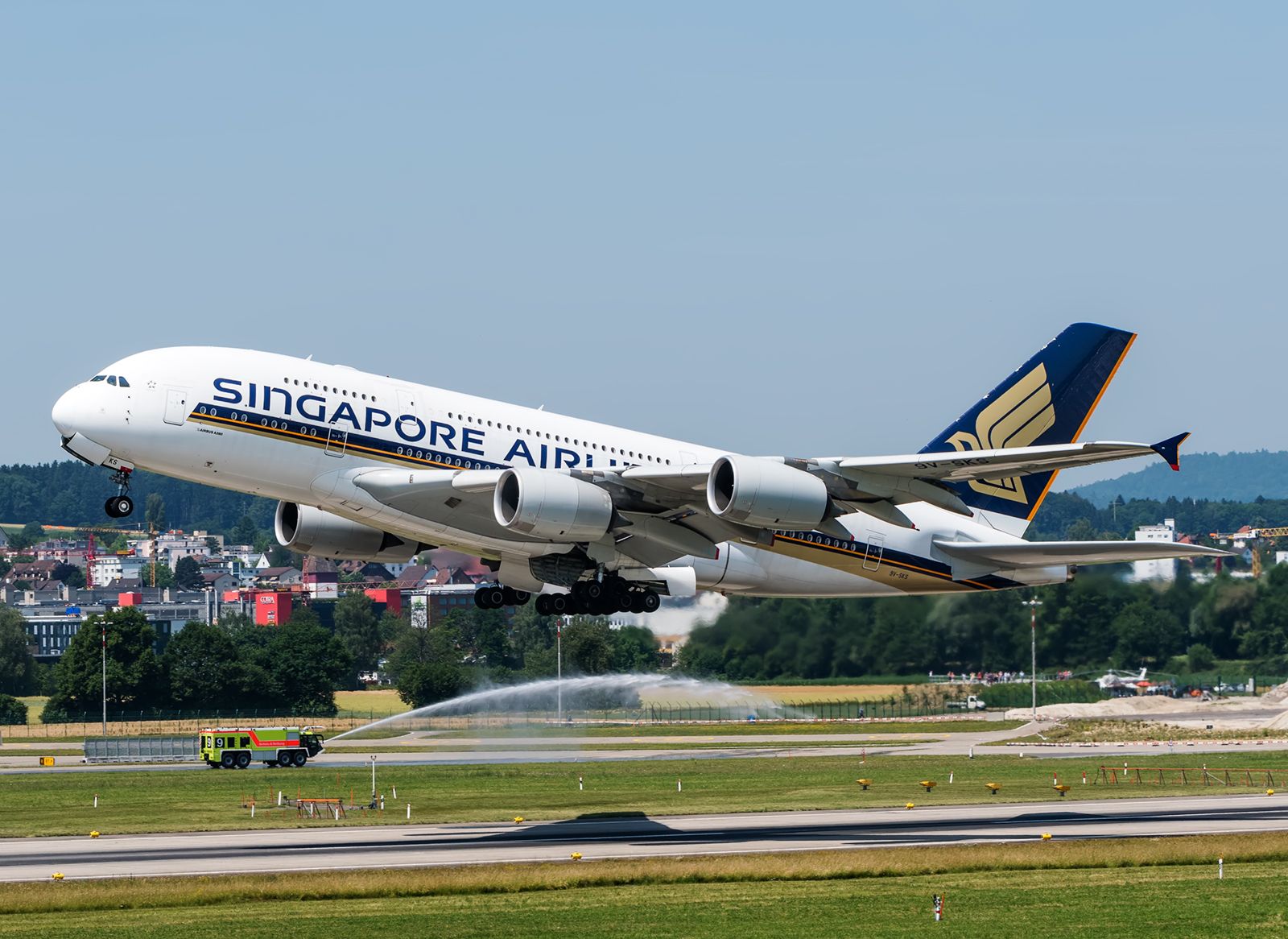 Airbus A380-800 (9V-SKS)