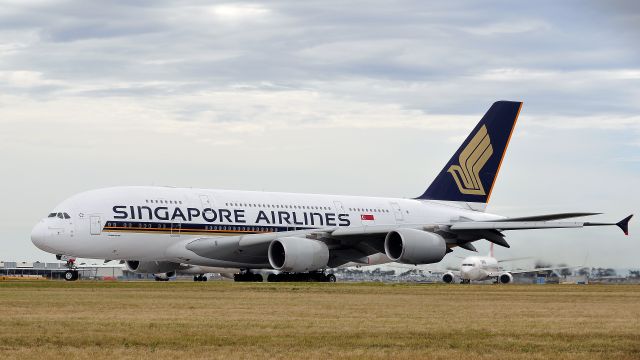 Airbus A380-800 (9V-SKJ) - Singapore Airline flight SQ238 from Melbourne to Singapores Changi Airport, lining up on Runway 34 before take-off. 07/01/2012