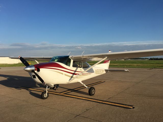 Cessna Skylane (N6693M)