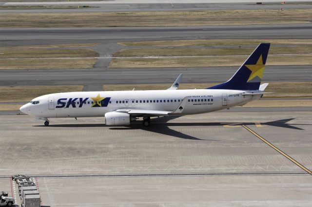 Boeing 737-800 (JA737R) - Taxi at Haneda Intl Airport on 2012/03/14